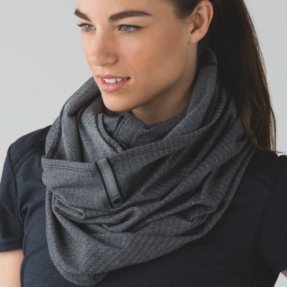 Lululemon Rulu Herringbone Vinyasa Scarf